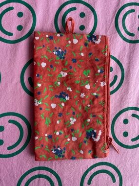 BAGGU small go pouch, calico floral, EUC